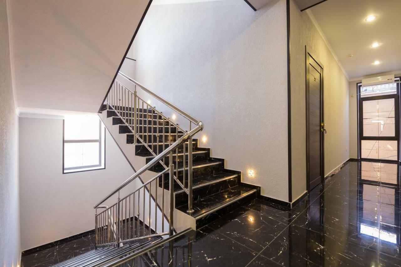 Bmg Hotel Sohum Dış mekan fotoğraf