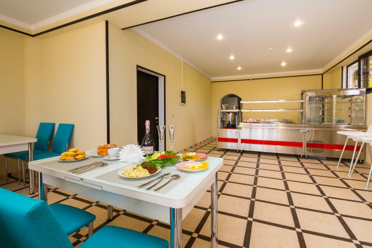 Bmg Hotel Sohum Dış mekan fotoğraf