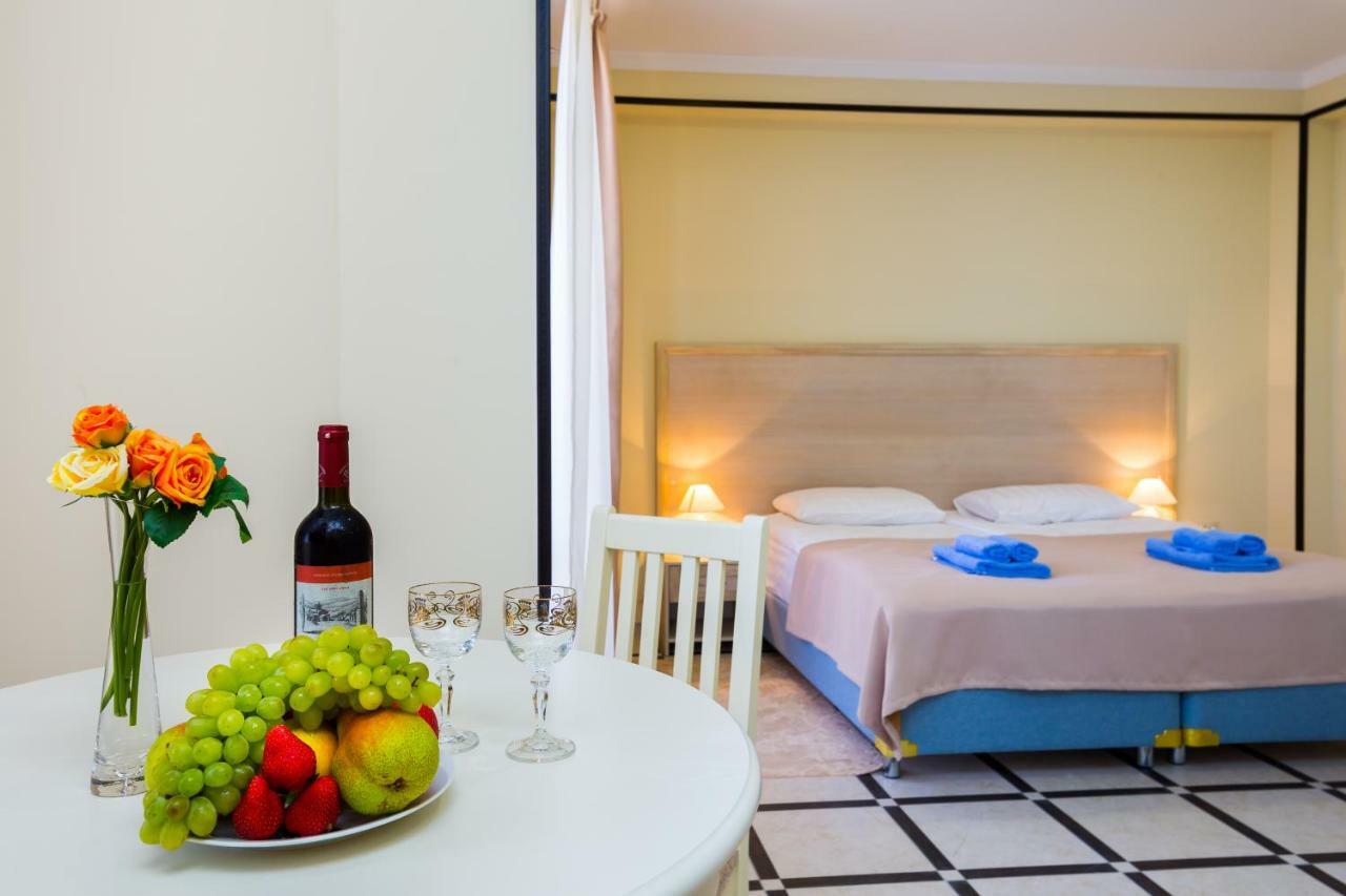 Bmg Hotel Sohum Dış mekan fotoğraf